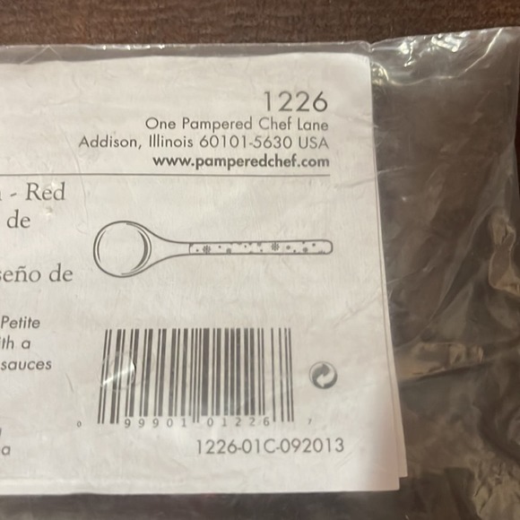 Pampered Chef Petite Bamboo Snowflake Spoon-Red - Picture 2 of 3